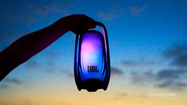 JBL lança caixa de som Pulse 6 com luzes 360° e 40W de potência