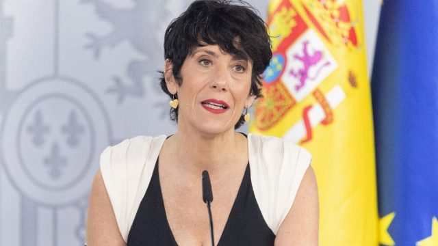 La Seguridad Social concede una pensión mínima de 888 euros a los trabajadores que hayan cotizado 15 años, pero a partir de 2027 tendrán que esperar hasta los 67 para jubilarse