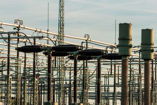 Los Gigantes Síncronicos de la Red Eléctrica Española: Una Guía Detallada