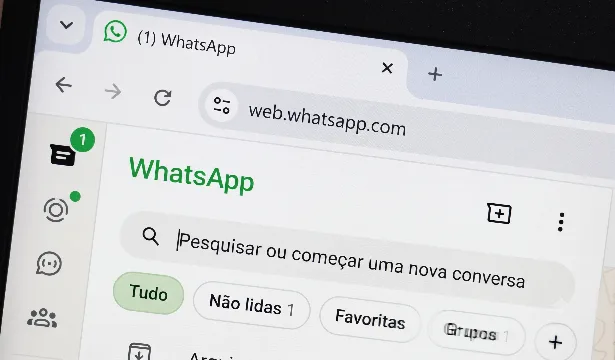 TSE Aprova Novas Regras para Combater Fake News em Canais de WhatsApp durante Campanhas Eleitorais