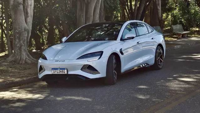 BYD Seal: Redução de Preços Impulsiona Venda de Esportivo Elétrico
