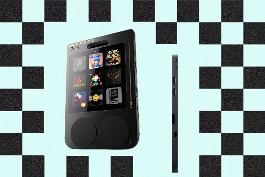 GamerCard Review: A Flawed Pocket-Size Retro Handheld