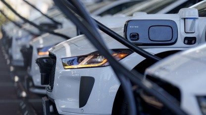 Robotaxi: Waymos verstopfen öffentliche Ladestationen und nerven Anwohner