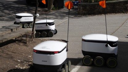 Robotik: Lieferroboter verursacht Unfall mit neun Verletzten und fährt weiter