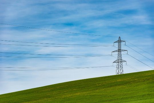 ¿Qué son los Servicios de Ajuste en la Factura de la Electricidad? Guía Sencilla