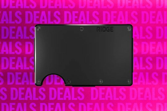 Go Minimal—the Ridge Wallet is 20 Percent Off Right Now