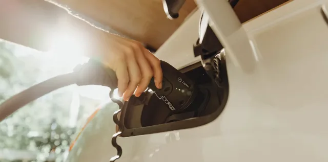 Como o Sistema de Gerenciamento de Bateria Protege os Carros Elétricos e Celulares