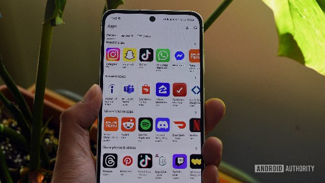 Android opens enrollment for program that brings one-tap sideloading for app stores