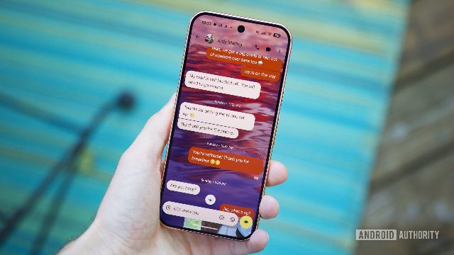 The 10 best custom chat themes I made in Google Messages