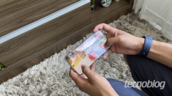Samsung é multada por propaganda enganosa envolvendo desempenho de jogos em celulares