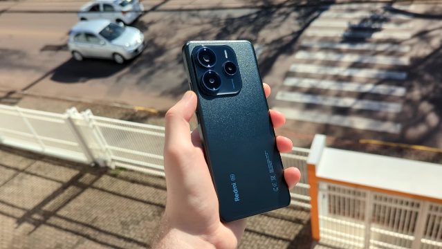 Redmi Note 17 Pro Max vaza com 10.000 mAh e tela 1,5K
