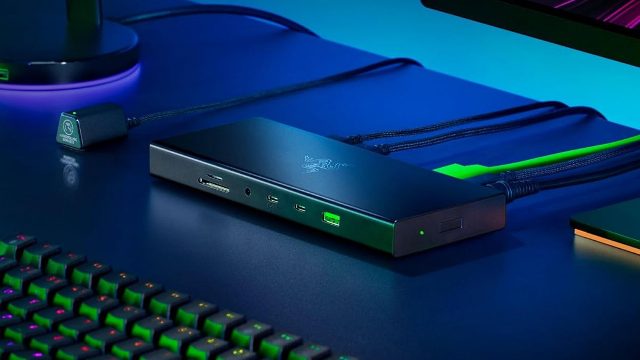 How to Optimize Your Desk with the Razer USB 4 Dock: A Comprehensive Guide