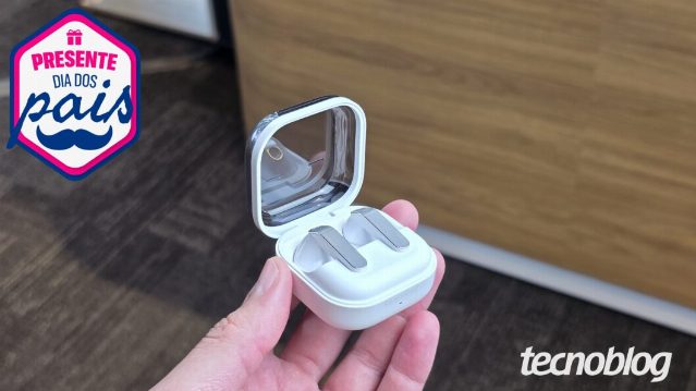 Dia dos Pais 2026: Galaxy Buds 4 com ANC sai 31% mais barato