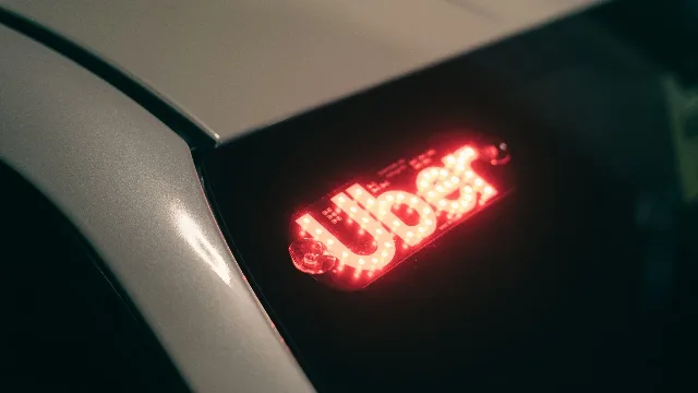 Uber Expande Parceria com ChatGPT Work para Todos os Funcionários, Integrando IA à Rotina