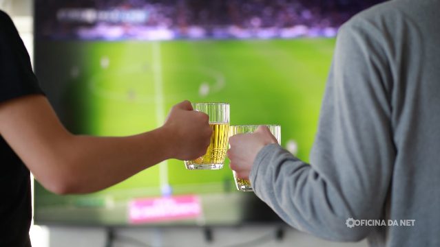 Jogos de hoje, quarta-feira (14/10): onde assistir futebol ao vivo na TV e online