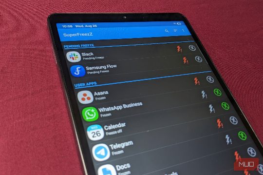 I stopped swiping apps away and used this free Android app freezer instead