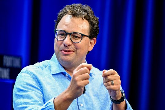 Cómo las grandes tecnológicas maximizan su ratio de ingreso por empleado: el caso de Anthropic y Nvidia