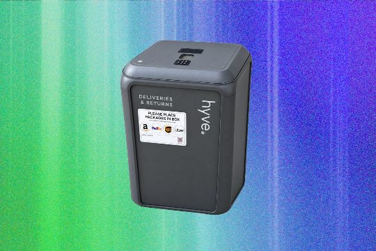 How to Safeguard Your Holiday Deliveries with the Hyve Smart Package Locker